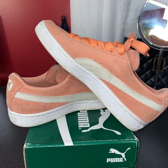 Puma Women’s Suede Classic - Picture 2 of 6